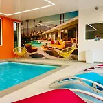 San Francisco - Dans Avec Piscine Neuf-Mesnil