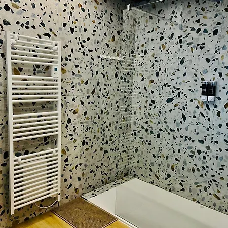 Cosy Ambiance San Francisco Dans Avec Piscine 2 Pers 1 Appartement